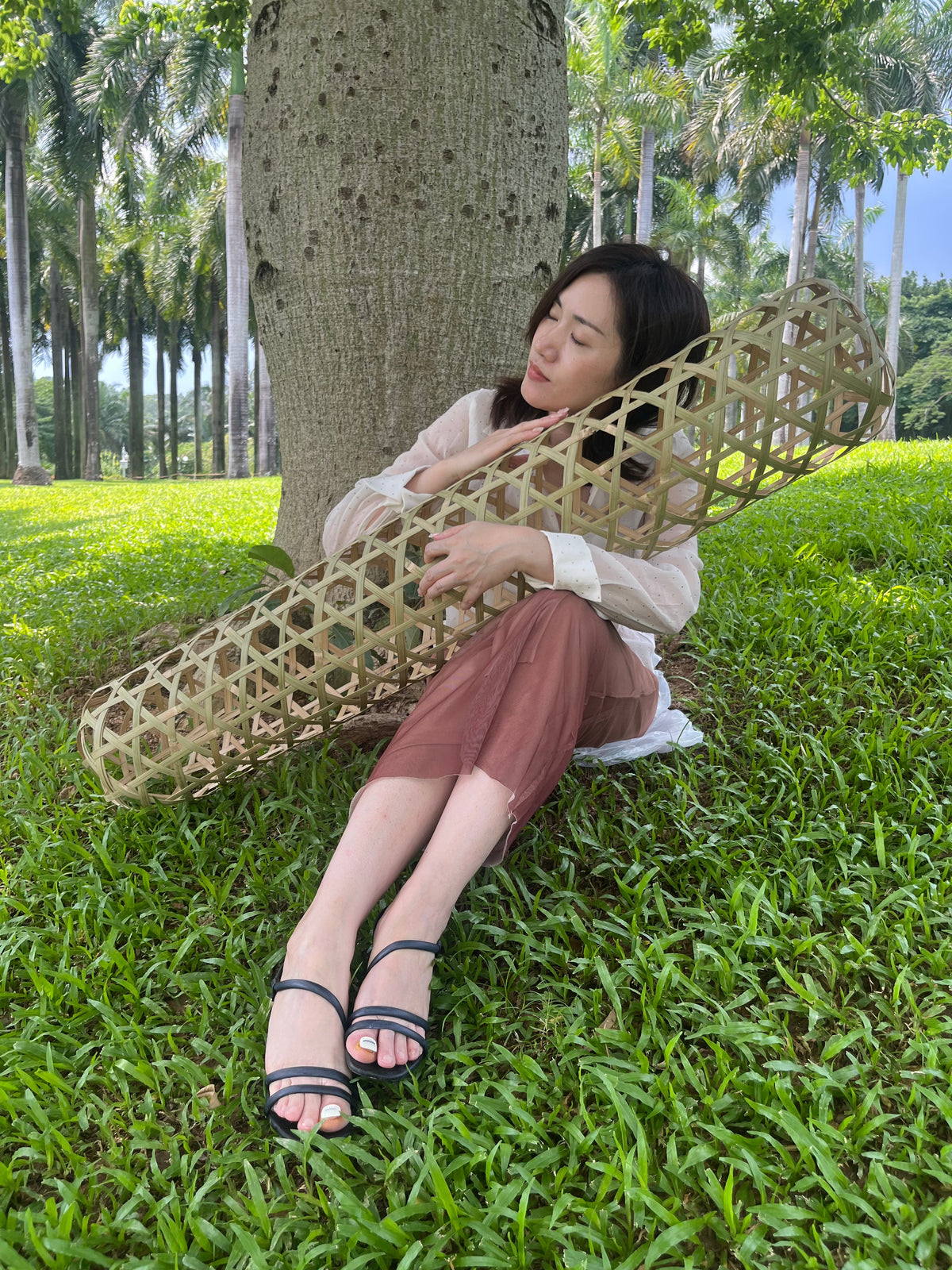 Europe faces record-breaking 40–44.3°C heatwave in 2026. Over 1,300 excess deaths, low AC penetration. Natural bamboo bolster & cooling bedding offer zero-energy, eco-friendly relief for homes, elderly & kids.